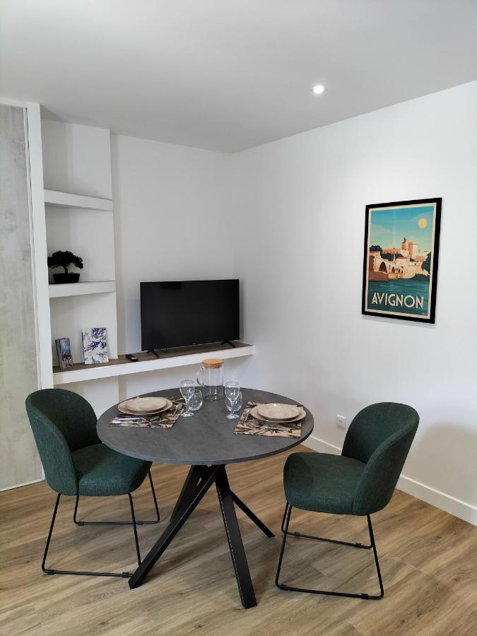 Studio Terrasse, Intra-Muros, Climatise Avec Wifi Avignon Exterior photo